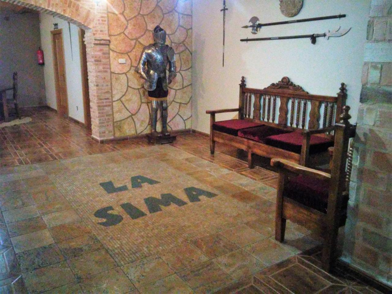 Hotel-Restaurante La Sima Castillo de Garcimunoz Ngoại thất bức ảnh