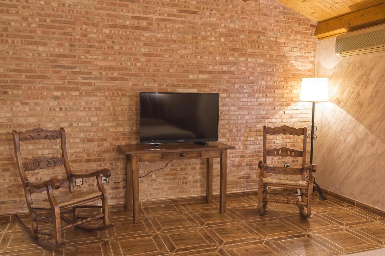 Hotel-Restaurante La Sima Castillo de Garcimunoz Ngoại thất bức ảnh